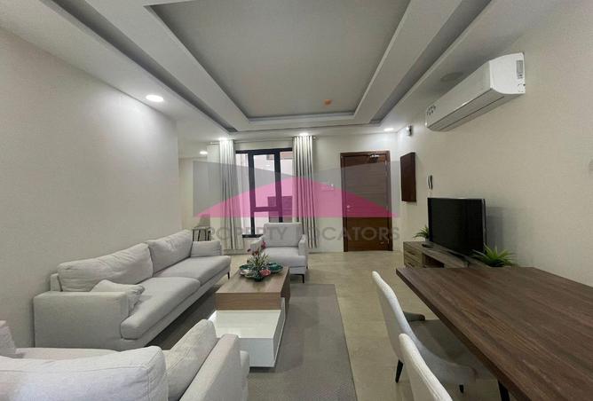 989209 - Property Image 2