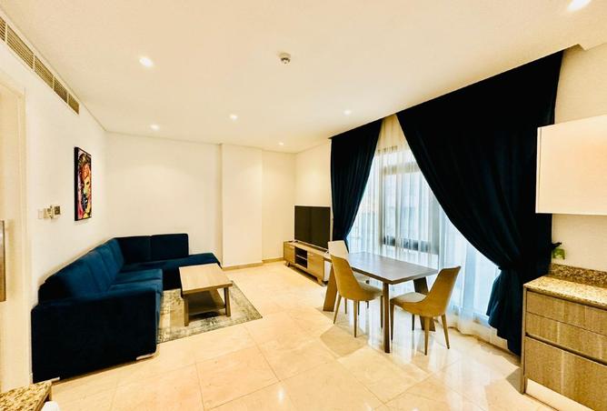 977645 - Property Image 2