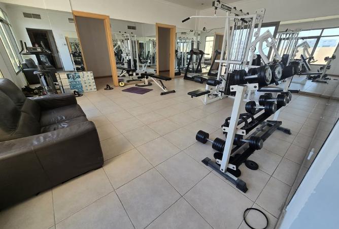 988282 - Property Image 3