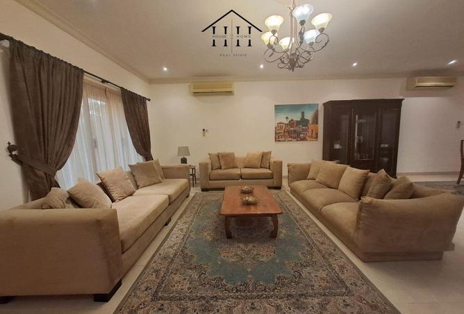 981808 - Property Image 3