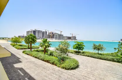 Apartment - 3 Bedrooms - 3 Bathrooms for rent in Northern City (Madinat Salman) - Northern Governorate