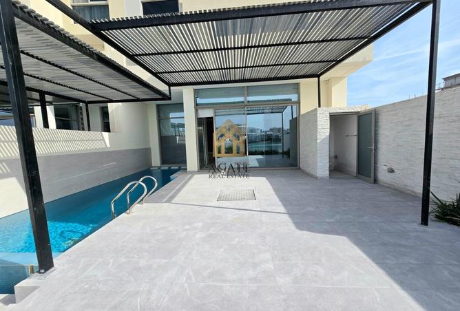 979795 - Property Main Image