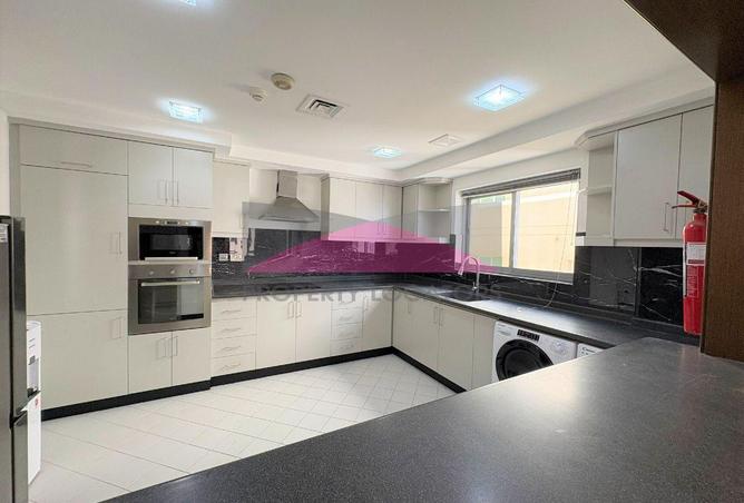 971334 - Property Image 3