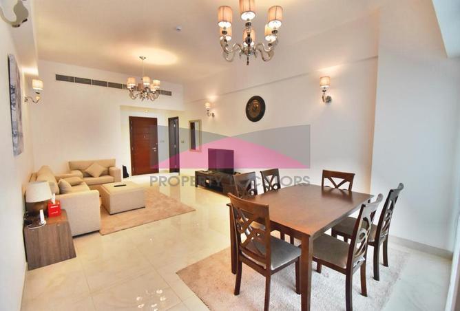 989789 - Property Image 2