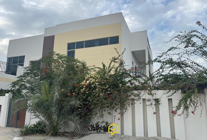 985197 - Property Main Image