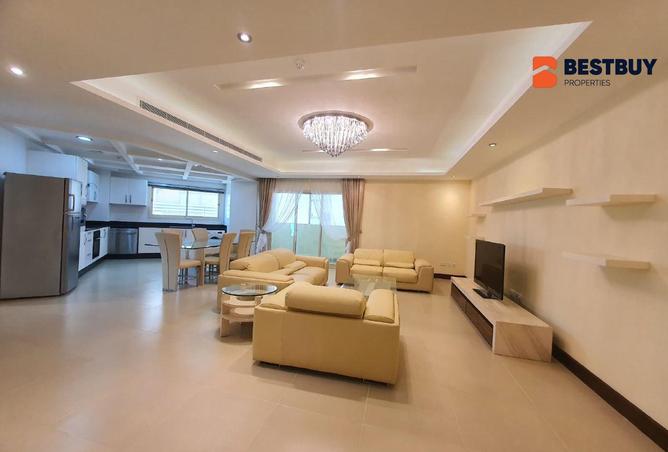 985992 - Property Image 2