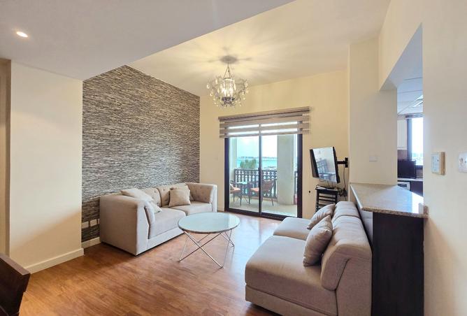 975350 - Property Image 2