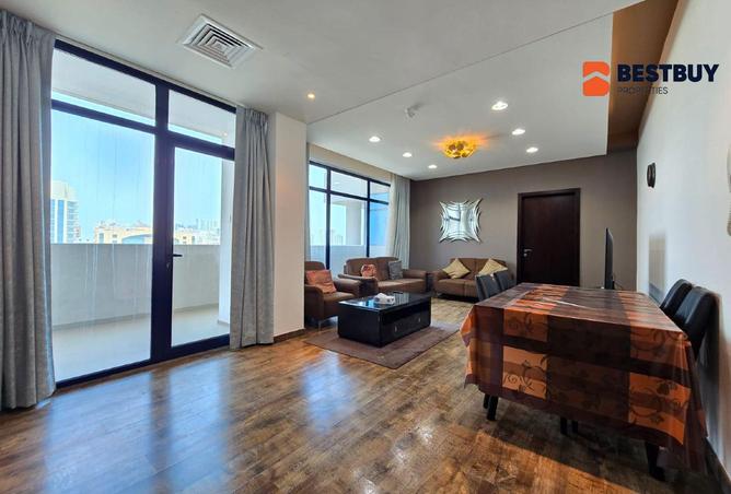 955243 - Property Image 3