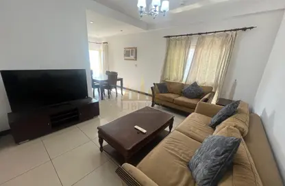 Apartment - 2 Bedrooms - 2 Bathrooms for rent in Mahooz - Manama - Capital Governorate