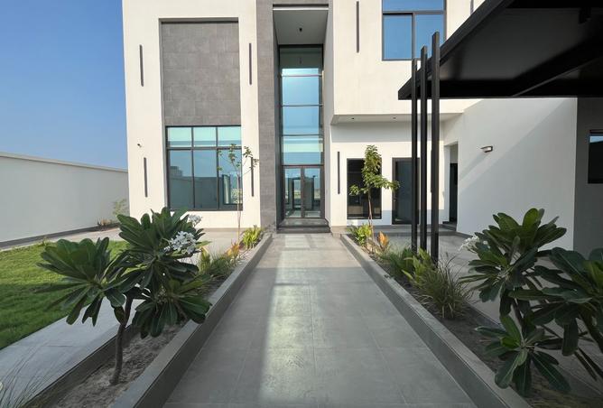 951511 - Property Image 2