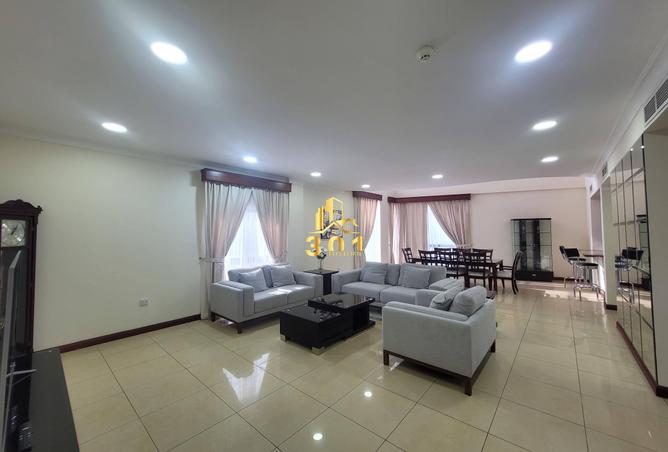 970399 - Property Image 3