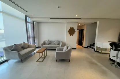 دوبلكس - 3 غرف نوم - 4 حمامات للبيع في جزيرة الريف - محافظة العاصمة