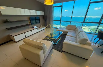 Apartment - 3 Bedrooms - 5 Bathrooms for rent in Al Juffair - Capital Governorate