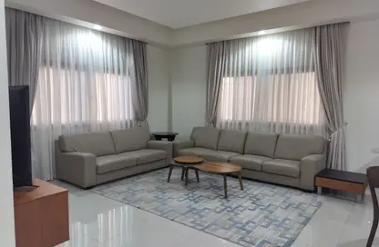 شقة - 2 غرف نوم - 2 حمامات للايجار في الجنبية - المحافظة الشمالية