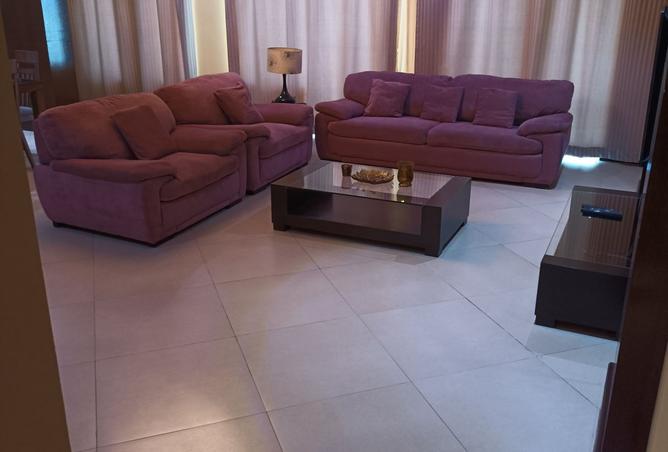 984246 - Property Main Image