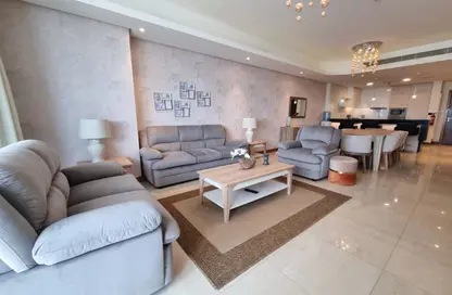Apartment - 2 Bedrooms - 3 Bathrooms for rent in The Treasure - Dilmunia Island - Muharraq Governorate