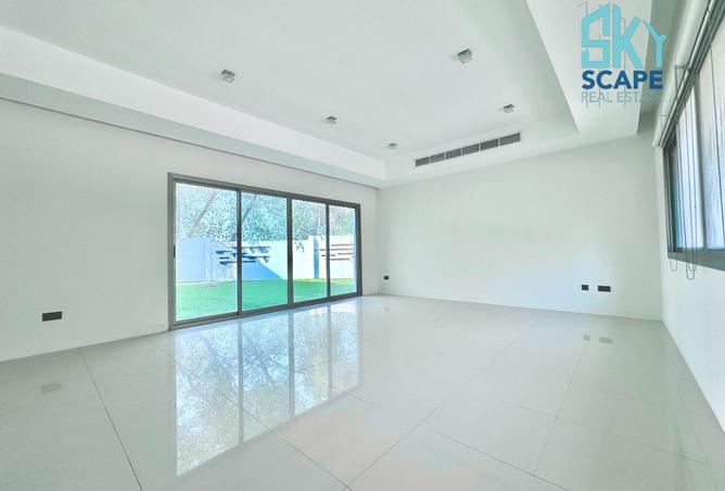 976238 - Property Image 2