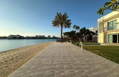 Villa - 6 Bedrooms - 5 Bathrooms for rent in Tala Island - Amwaj Islands - Muharraq Governorate