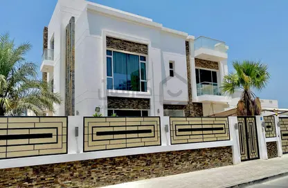 Villa - 5 Bedrooms - 6 Bathrooms for sale in Amwaj Islands - Muharraq Governorate