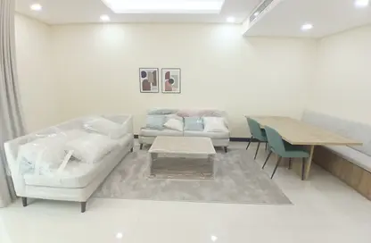 شقة - 2 غرف نوم - 2 حمامات للايجار في السيف - محافظة العاصمة