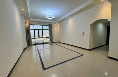 Apartment - 3 Bedrooms - 3 Bathrooms for rent in Al Juffair - Capital Governorate