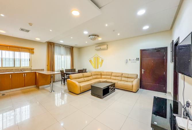 917072 - Property Image 2