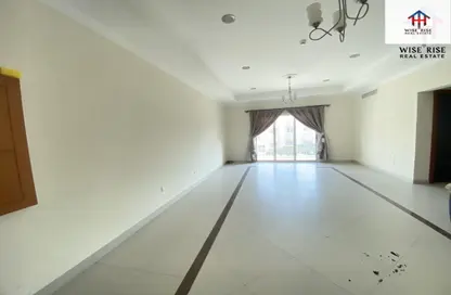 Apartment - 2 Bedrooms - 2 Bathrooms for rent in Um Al Hasam - Manama - Capital Governorate