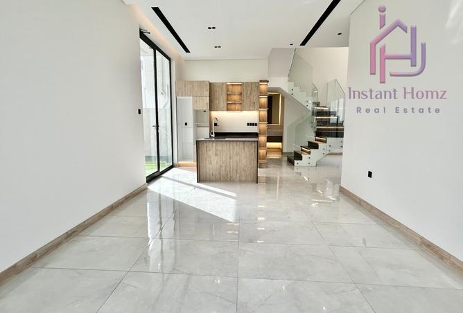 974215 - Property Main Image