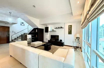 Apartment - 2 Bedrooms - 3 Bathrooms for rent in Al Juffair - Capital Governorate