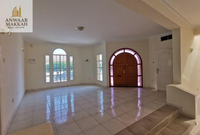 974615 - Property Image 2