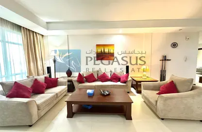 Apartment - 2 Bedrooms - 3 Bathrooms for rent in Al Juffair - Capital Governorate