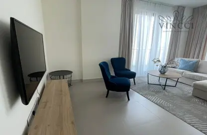 Living Room image for: Apartment - 2 Bedrooms - 2 Bathrooms for sale in Marassi Shores Residences - Diyar Al Muharraq - Muharraq Governorate, Image 1