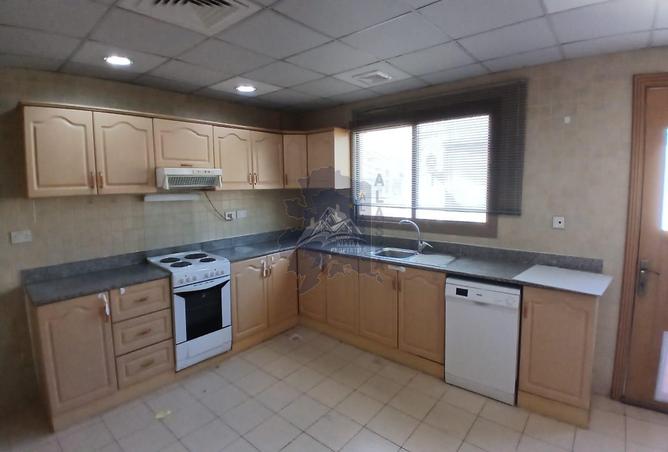 905070 - Property Image 3