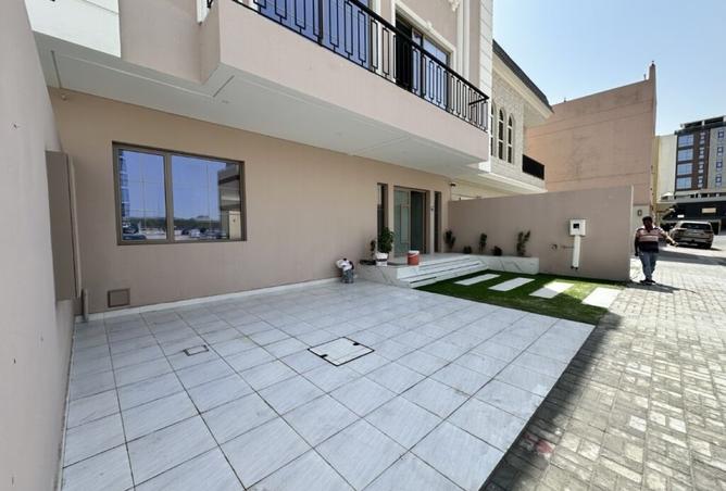 961617 - Property Image 2