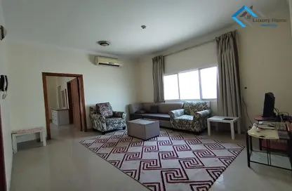 Apartment - 2 Bedrooms - 3 Bathrooms for rent in Hidd - Muharraq Governorate
