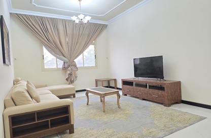 Apartment - 2 Bedrooms - 3 Bathrooms for rent in Zinj - Manama - Capital Governorate