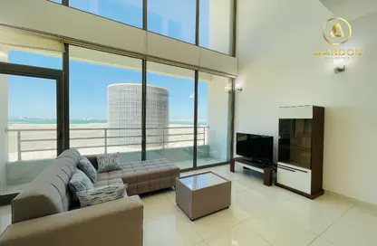 Duplex - 3 Bedrooms - 4 Bathrooms for rent in Al Juffair - Capital Governorate