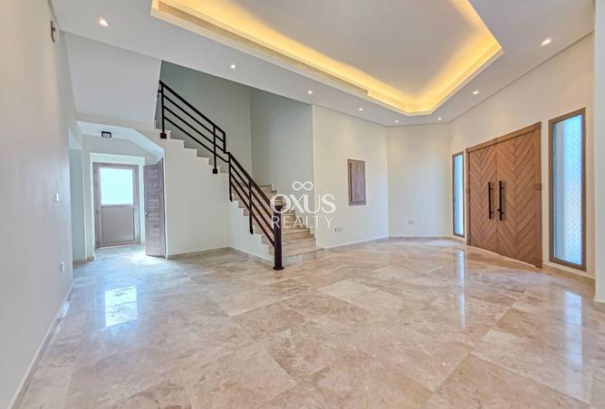 983324 - Property Image 2