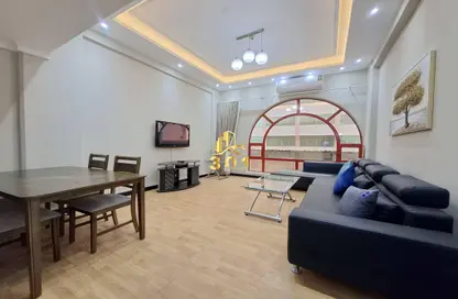 Apartment - 2 Bedrooms - 3 Bathrooms for rent in Diplomatic Area - Manama - Capital Governorate