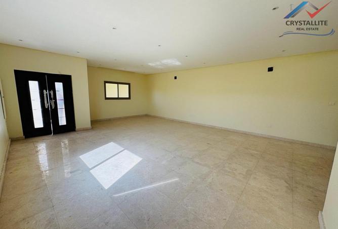 969719 - Property Image 2