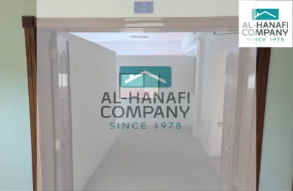Office Space - Studio - 3 Bathrooms for rent in Eker - Central Governorate