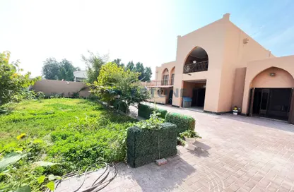 Villa - 5 Bedrooms - 4 Bathrooms for sale in Gufool - Manama - Capital Governorate