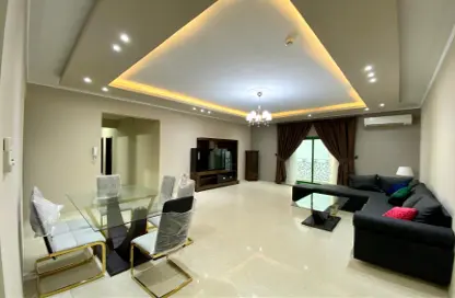 Apartment - 3 Bedrooms - 3 Bathrooms for rent in Busaiteen - Muharraq Governorate