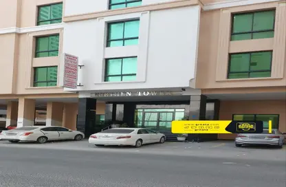 Apartment - 2 Bedrooms - 2 Bathrooms for sale in Al Juffair - Capital Governorate