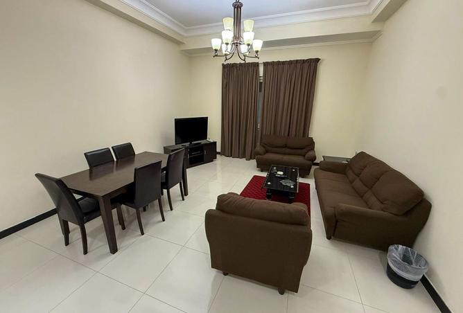 990422 - Property Image 2