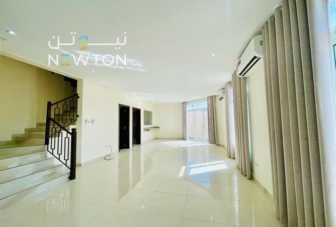 966658 - Property Image 2