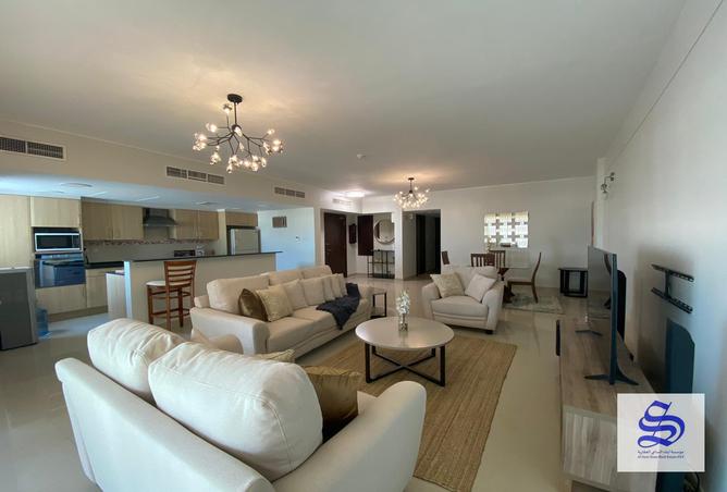 Apartment - 2 Bedrooms - 2 Bathrooms for rent in Tala Island - Amwaj Islands - Muharraq Governorate