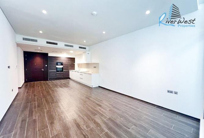 983058 - Property Image 2