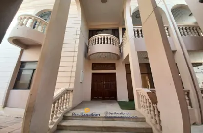 Villa - 5 Bedrooms - 7 Bathrooms for rent in Bu Kowarah - Riffa - Southern Governorate