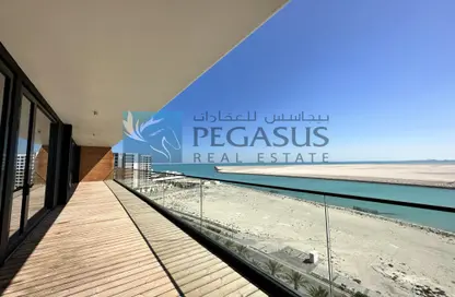 Balcony image for: Apartment - 2 Bedrooms - 3 Bathrooms for sale in Hanging Garden - Dilmunia Island - Muharraq Governorate, Image 1